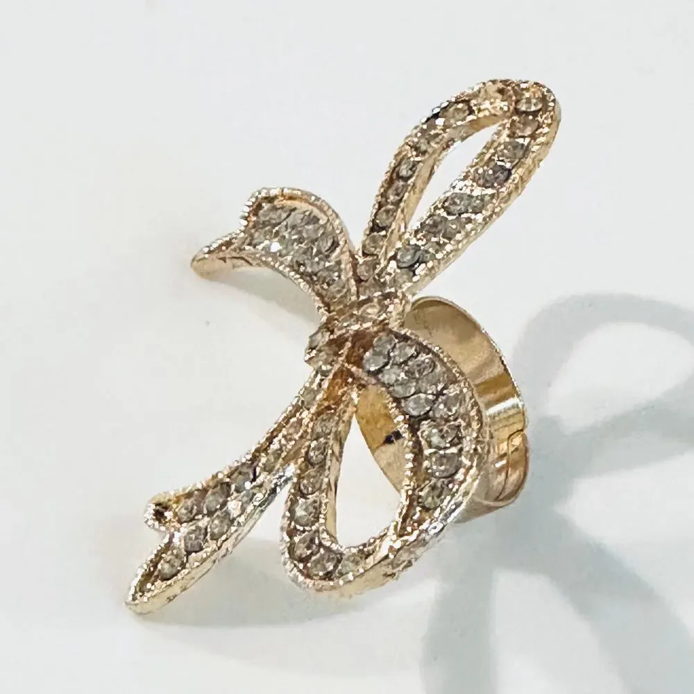 Large Rhinestone Bow Ring - Picture 2 of 3